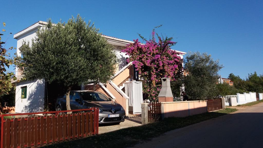 Apartments Jolic Vir Exterior photo